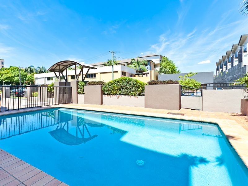 1/9 Newstead Avenue, Newstead QLD 4006