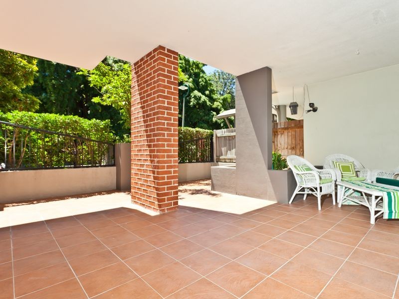 1/9 Newstead Avenue, Newstead QLD 4006