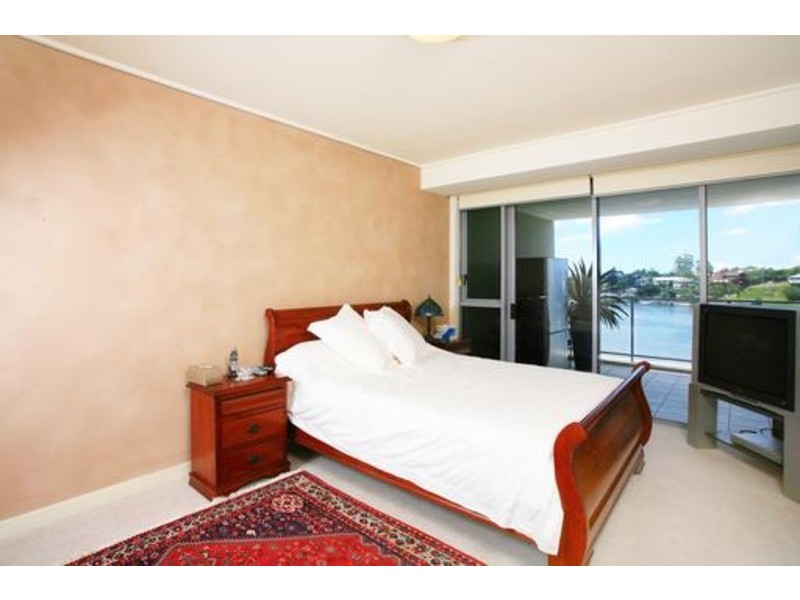 3421/30 Hollins Crescent, New Farm QLD 4005