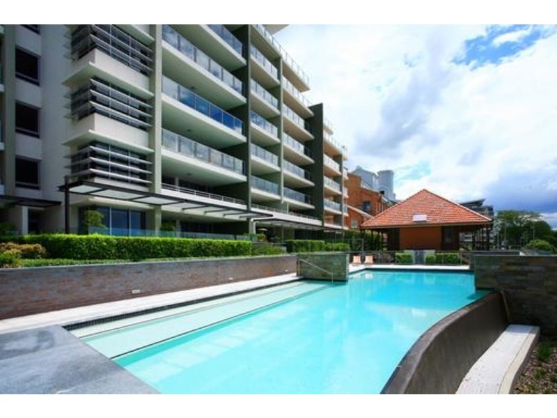 3421/30 Hollins Crescent, New Farm QLD 4005