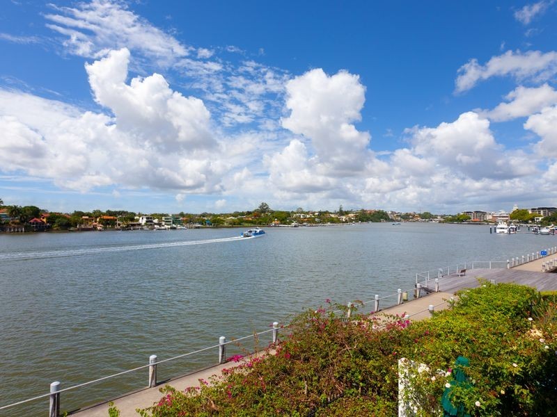 77 Macquarie Street, Teneriffe QLD 4005