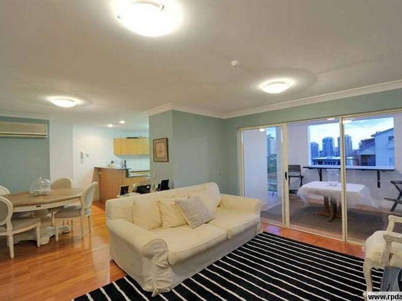 8/321 Bowen Terrace, New Farm QLD 4005