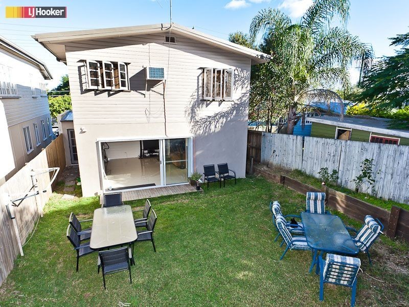 35 Muriel Avenue, Moorooka QLD 4105