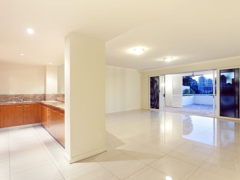 12/6 Merthyr Road, New Farm QLD 4005