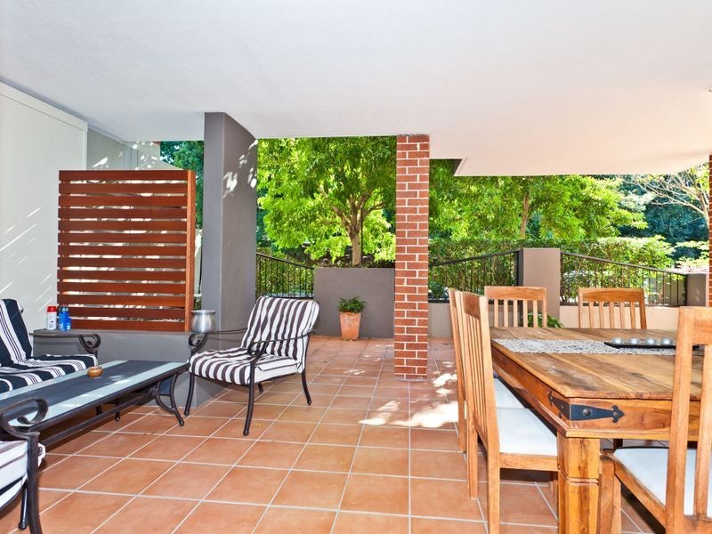 2/9 Newstead Avenue, Newstead QLD 4006