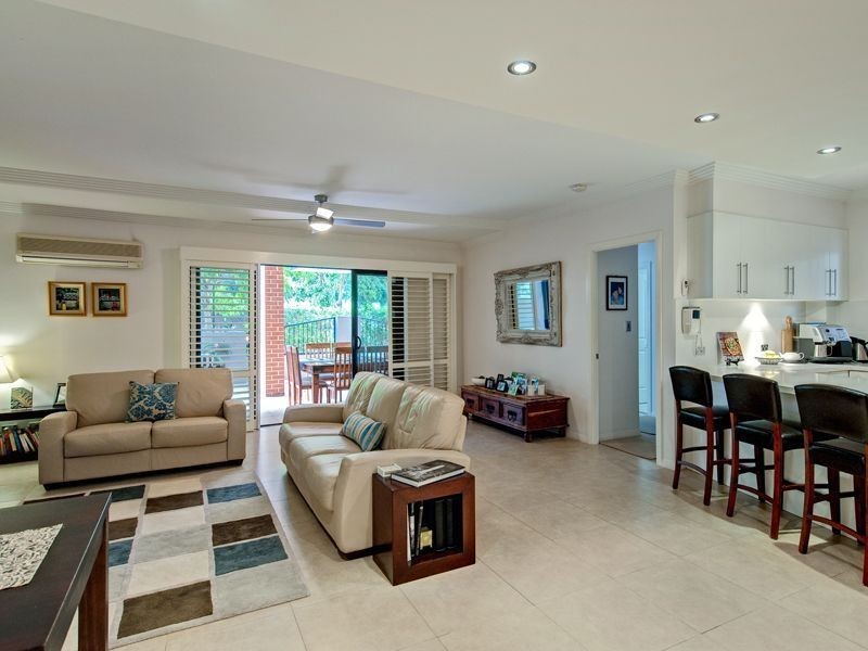 2/9 Newstead Avenue, Newstead QLD 4006