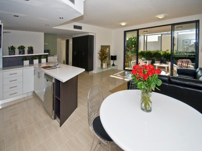 3/7 Helen Street, Teneriffe QLD 4005