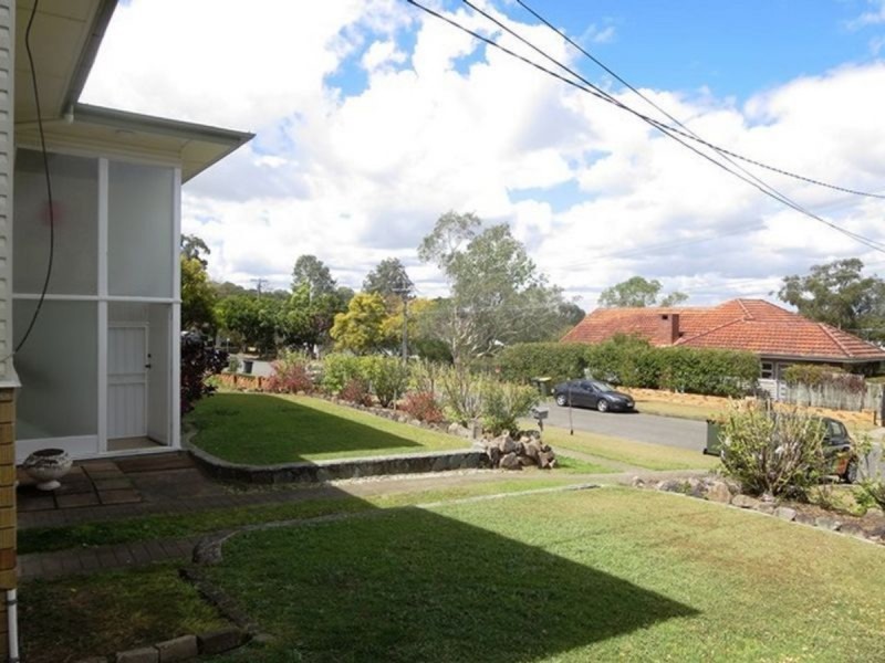 19 Yates Avenue, Ashgrove QLD 4060