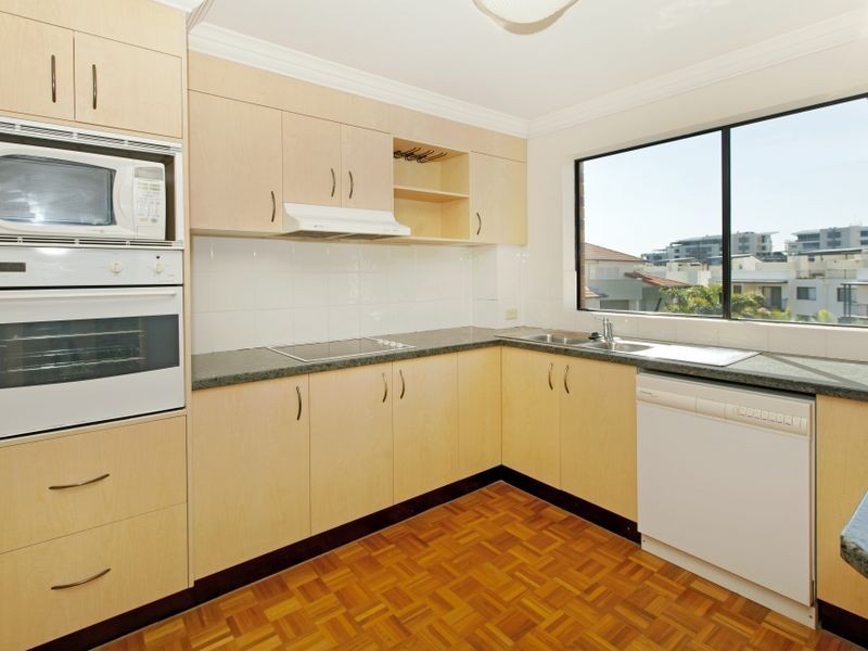 30/19 Dixon Street, New Farm QLD 4005