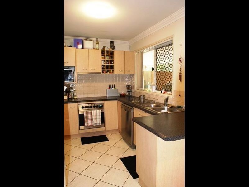 9/125 Allen Street, Hamilton QLD 4007