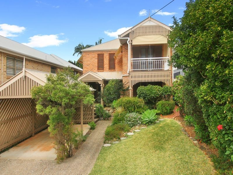 9 Sefton Road, Clayfield QLD 4011