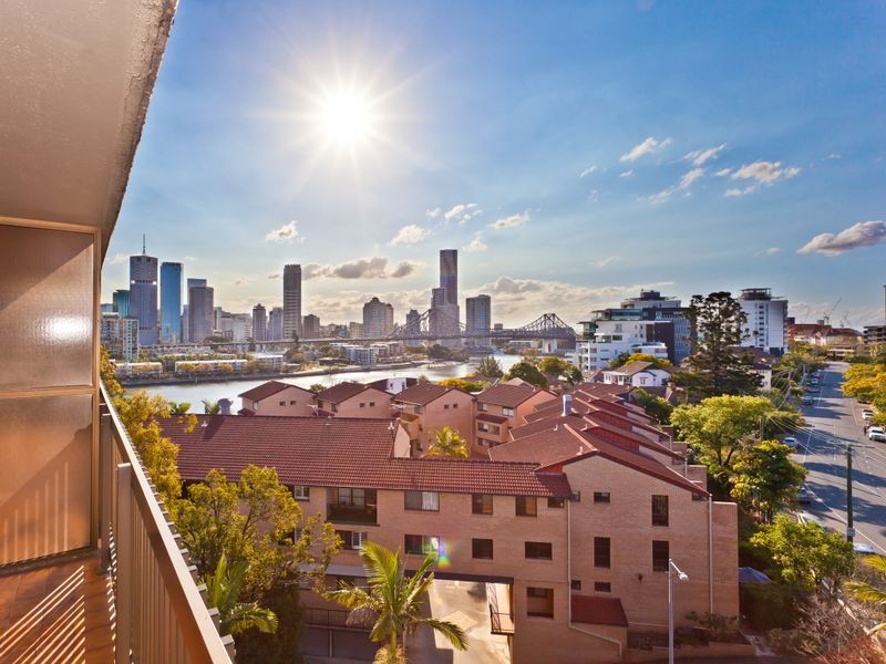 18/133 Moray Street, New Farm QLD 4005