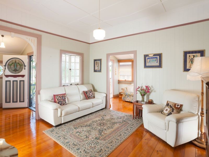13 Crescent Road, Kelvin Grove QLD 4059