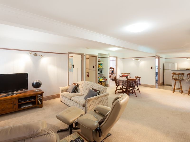 13 Crescent Road, Kelvin Grove QLD 4059