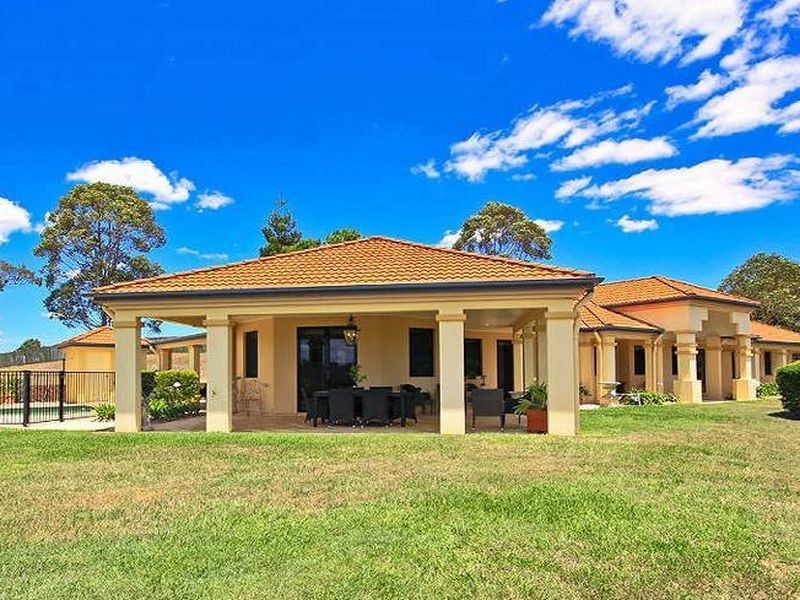 4 Autumnwood Court, Samford Valley QLD 4520