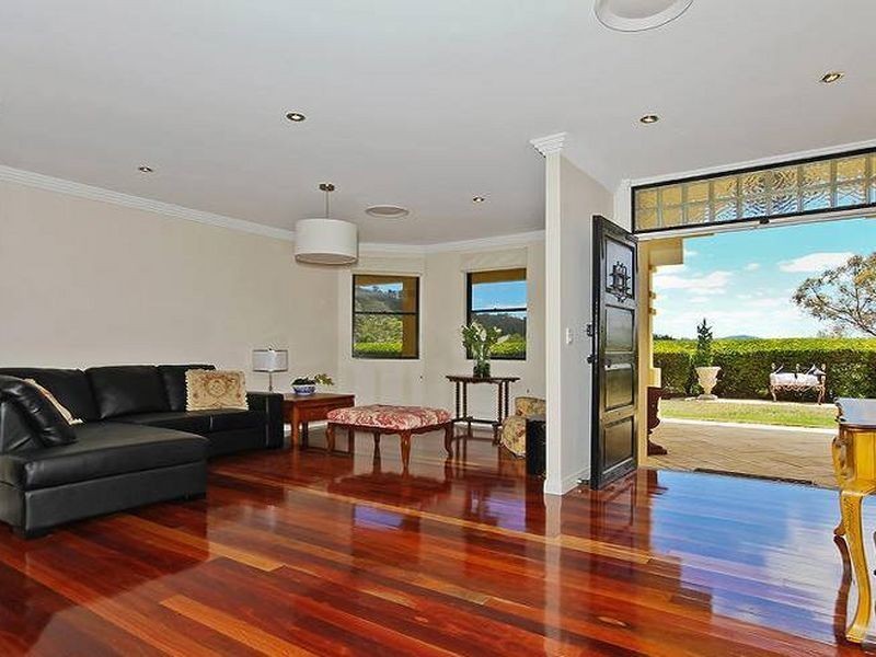 4 Autumnwood Court, Samford Valley QLD 4520