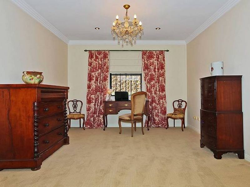 4 Autumnwood Court, Samford Valley QLD 4520