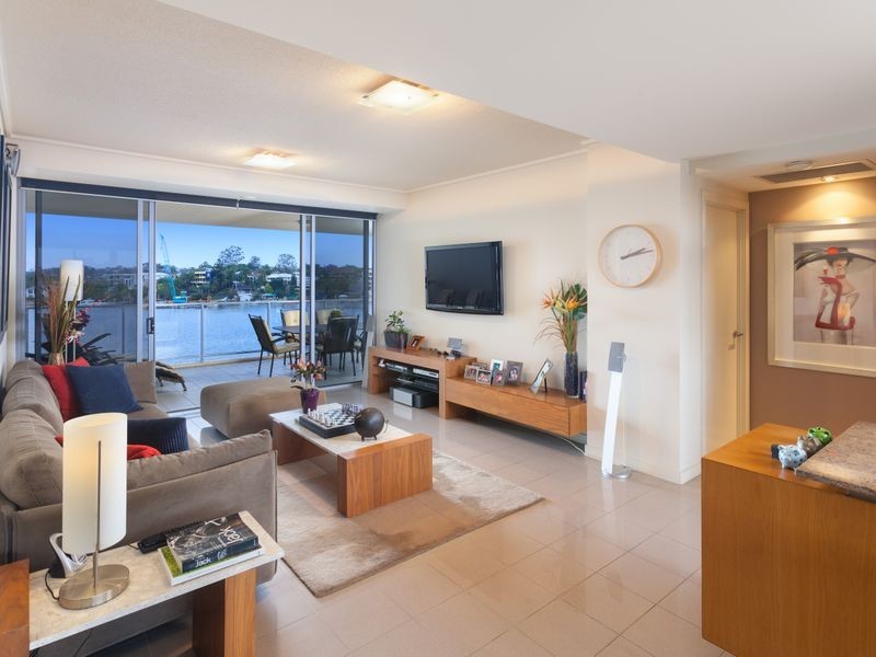 1434/22 Refinery Parade, New Farm QLD 4005