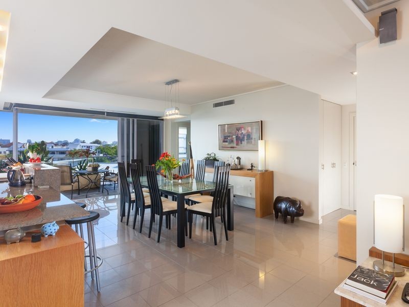 1434/22 Refinery Parade, New Farm QLD 4005