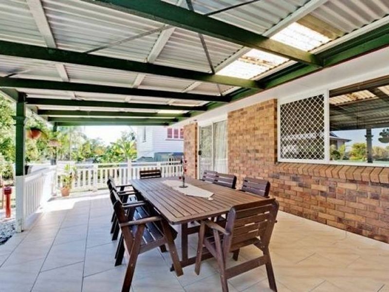 27 Hansen Street, Moorooka QLD 4105