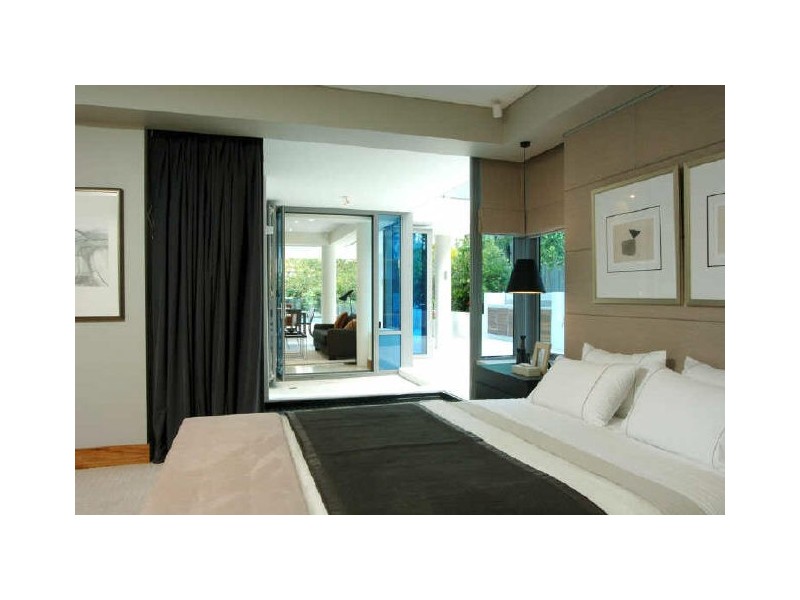 170 Oxlade Drive, New Farm QLD 4005