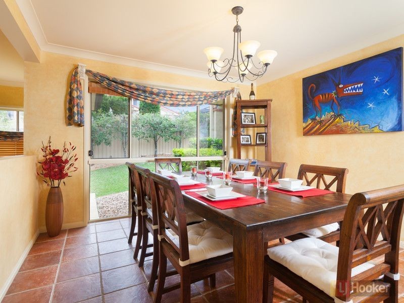 4 Angel Court, Eatons Hill QLD 4037