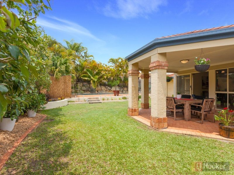 4 Angel Court, Eatons Hill QLD 4037