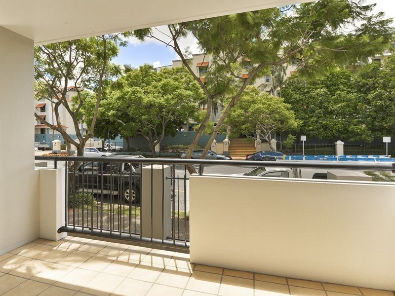 1/52 Newstead Terrace, Newstead QLD 4006