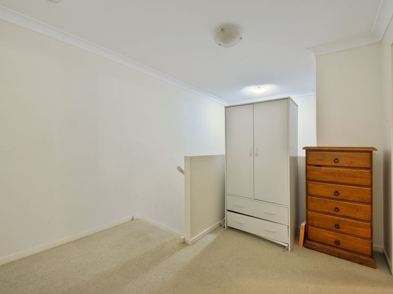 Townhouse Kingfisher Lane, East Brisbane QLD 4169