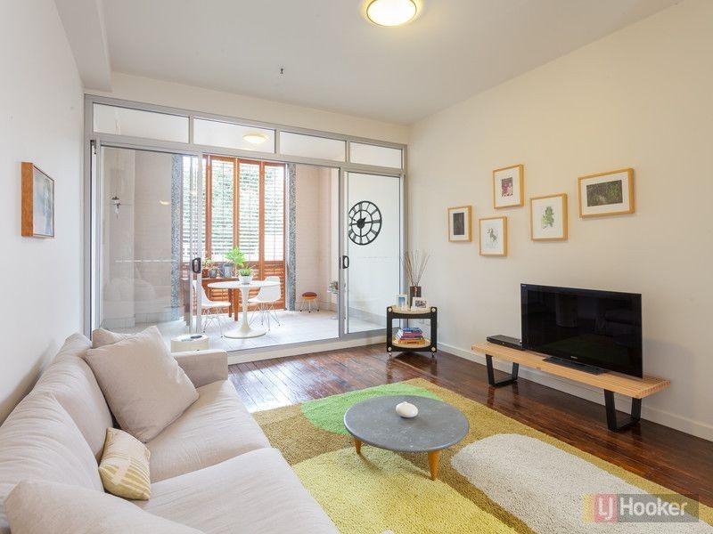 211/64 Macquarie Street, Teneriffe QLD 4005