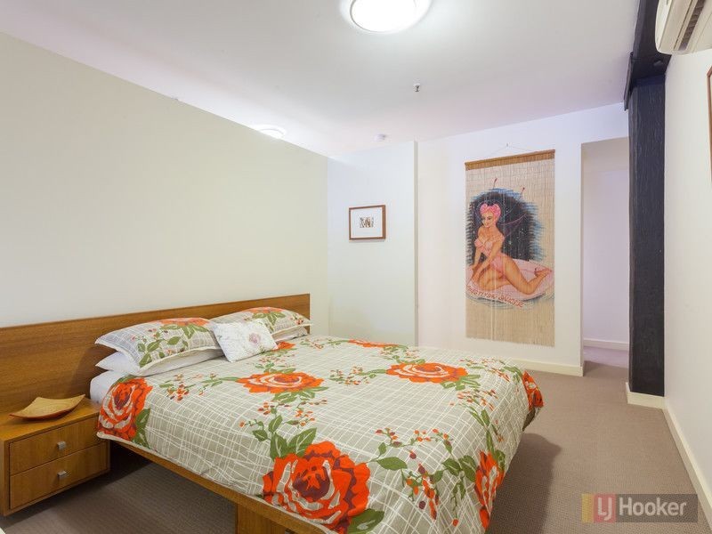 211/64 Macquarie Street, Teneriffe QLD 4005