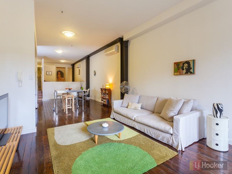 211/64 Macquarie Street, Teneriffe QLD 4005