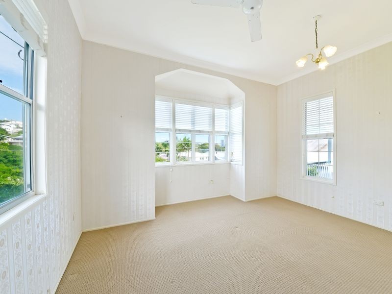 20 Pine Street, Hamilton QLD 4007