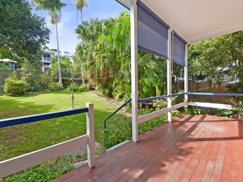 20 Pine Street, Hamilton QLD 4007