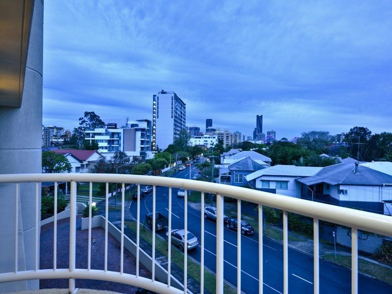 301/150 Oxlade Drive, New Farm QLD 4005