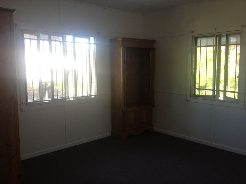 16 Parkhurst Avenue, Herston QLD 4006