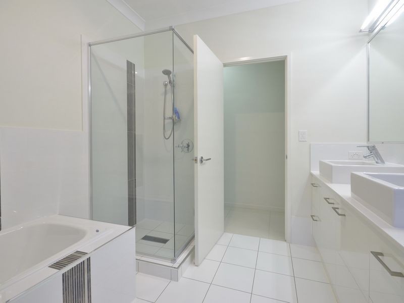 158 Cavendish Road, Nundah QLD 4012