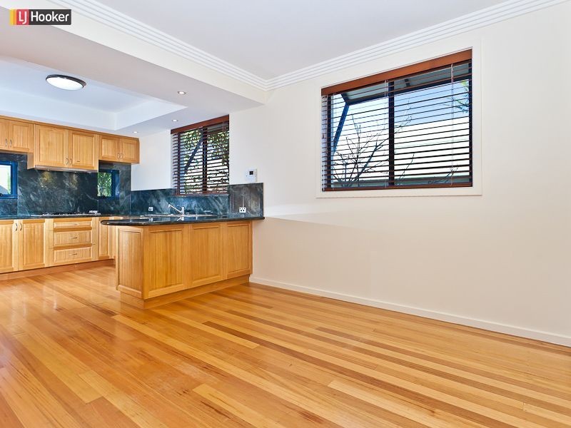 20a Oxlade Drive, New Farm QLD 4005