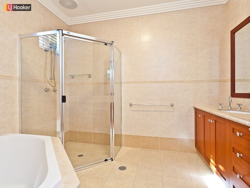 20a Oxlade Drive, New Farm QLD 4005