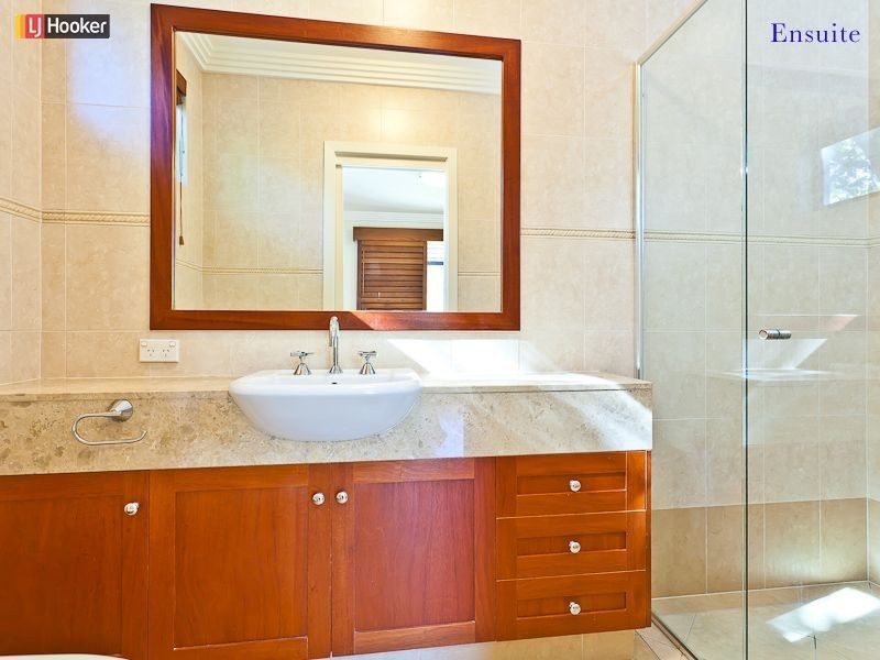 20a Oxlade Drive, New Farm QLD 4005