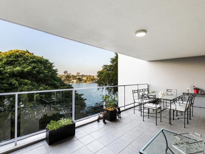 1421/22 Refinery Parade, New Farm QLD 4005