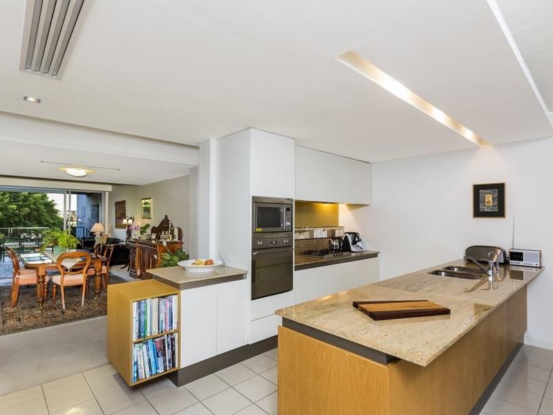 1421/22 Refinery Parade, New Farm QLD 4005