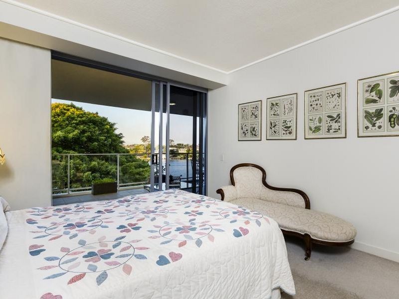 1421/22 Refinery Parade, New Farm QLD 4005