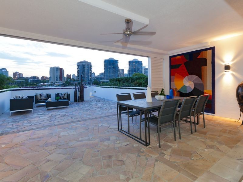 10/6 Merthyr Road, New Farm QLD 4005