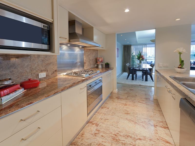 10/6 Merthyr Road, New Farm QLD 4005