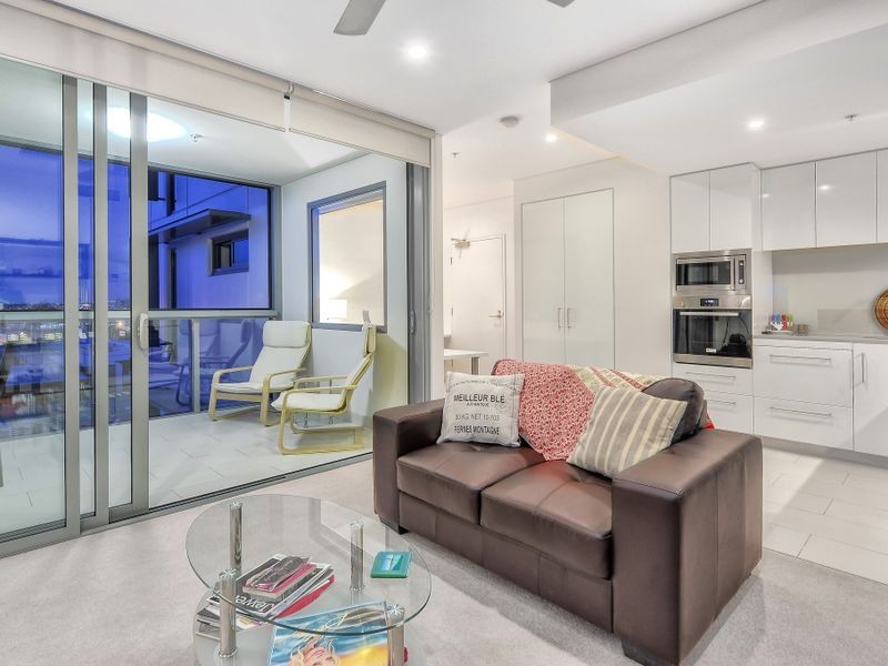 1053/16 Hamilton Place, Bowen Hills QLD 4006