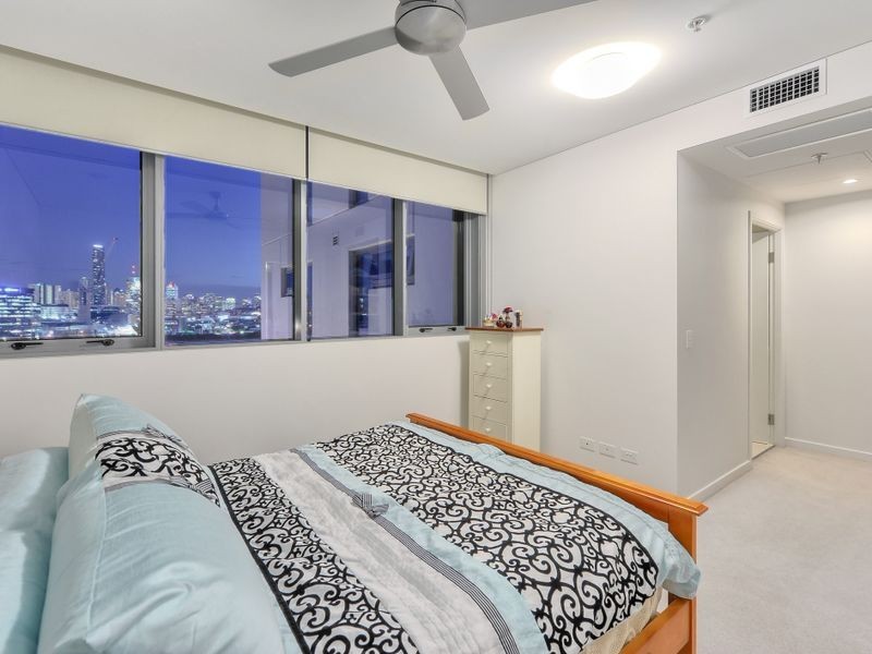 1053/16 Hamilton Place, Bowen Hills QLD 4006
