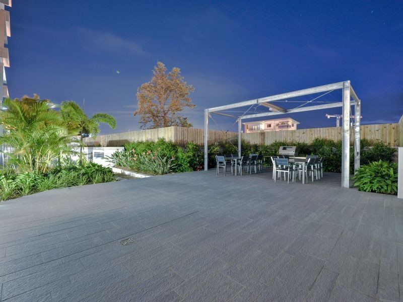 1053/16 Hamilton Place, Bowen Hills QLD 4006