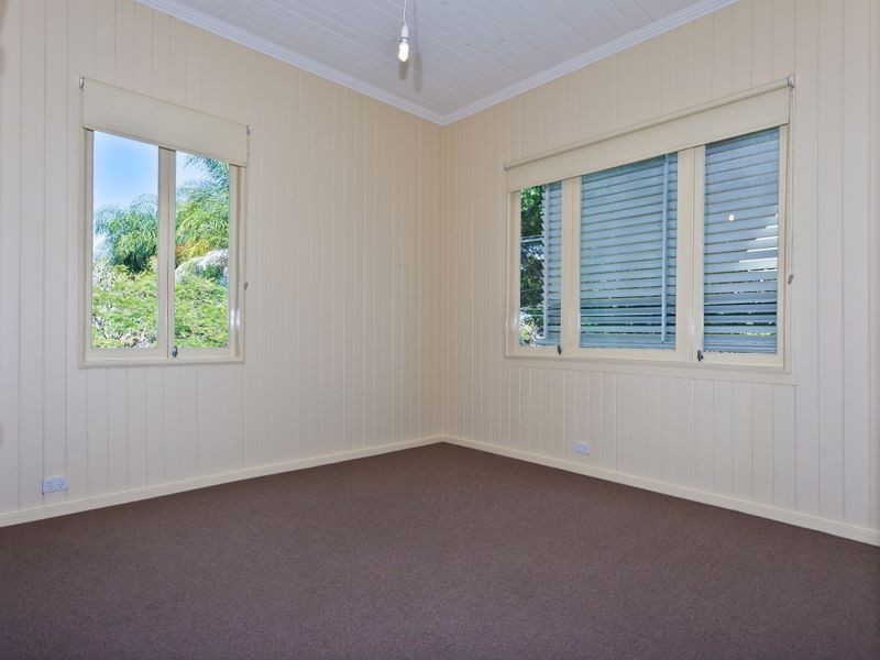 6 Carlton Street, Highgate Hill QLD 4101