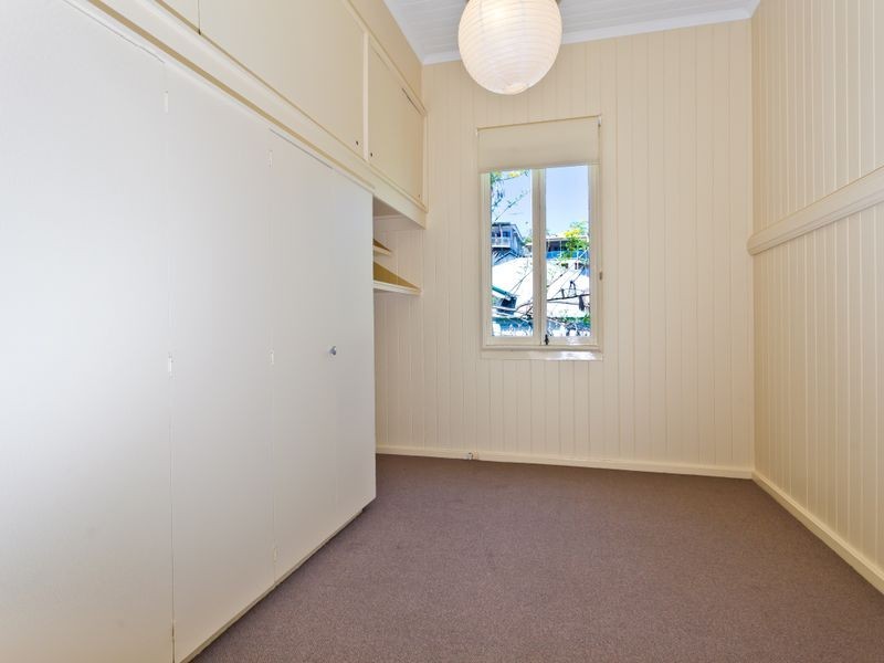 6 Carlton Street, Highgate Hill QLD 4101